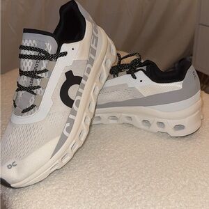 BRAND NEW-NEVER WORN- OnClouds Men's White, Grey, Black Athletic Shoes